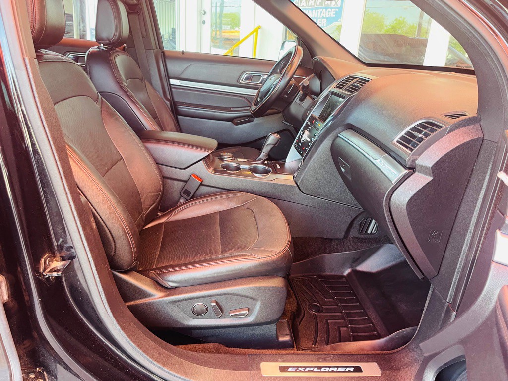 2018 Ford Explorer Image 20