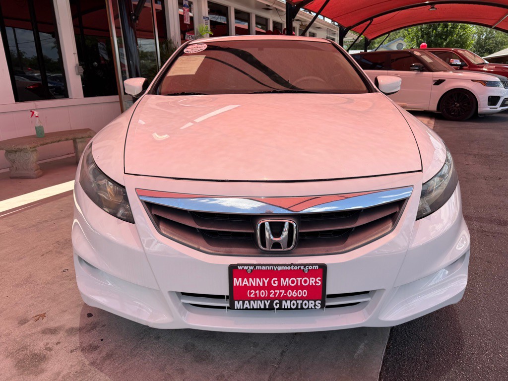 2012 Honda Accord Image 2