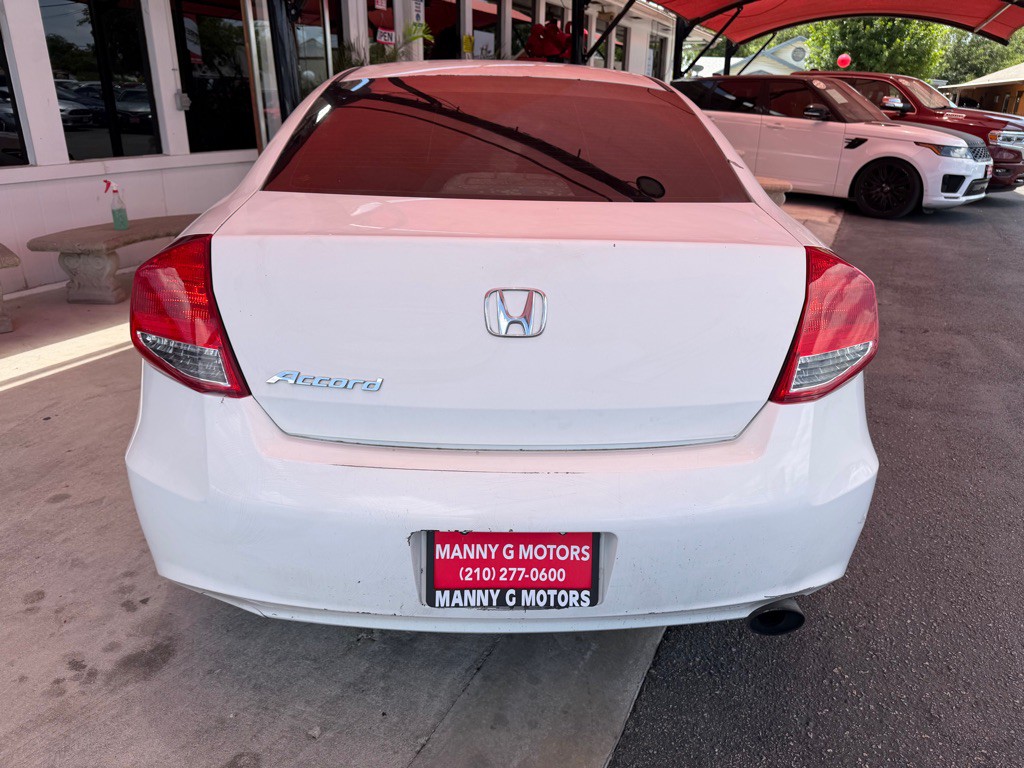 2012 Honda Accord Image 11