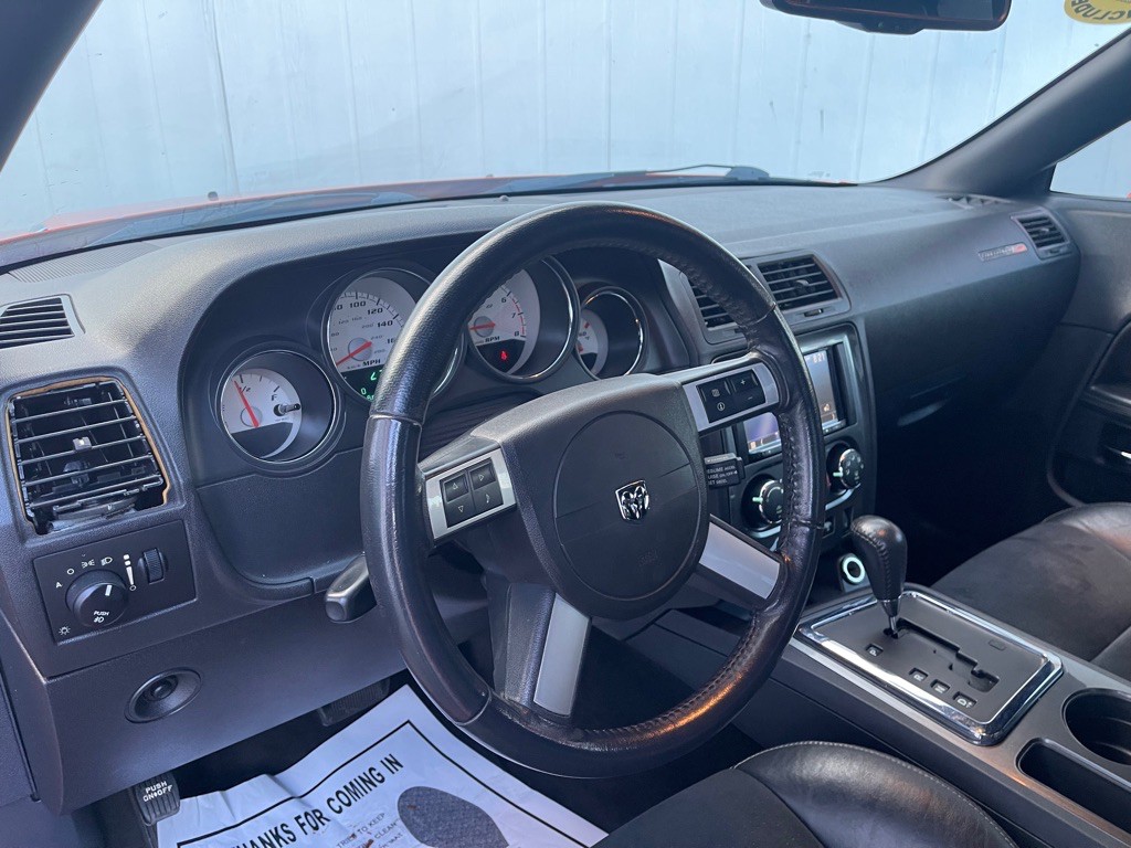 2008 Dodge Challenger Image 5