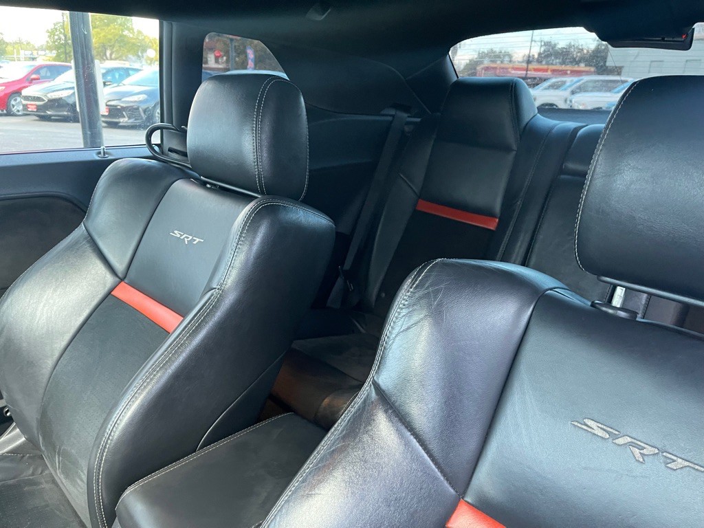 2008 Dodge Challenger Image 9