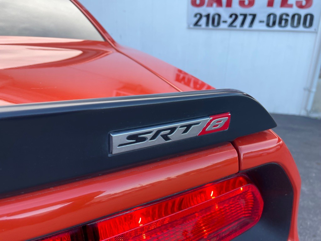 2008 Dodge Challenger Image 10