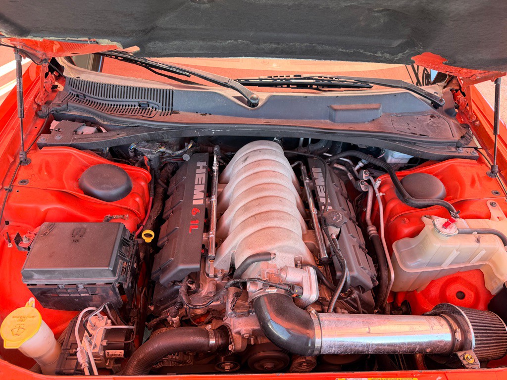2008 Dodge Challenger Image 17