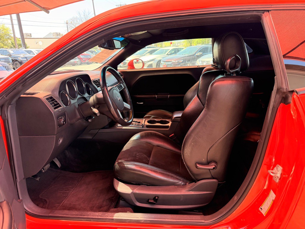 2008 Dodge Challenger Image 20