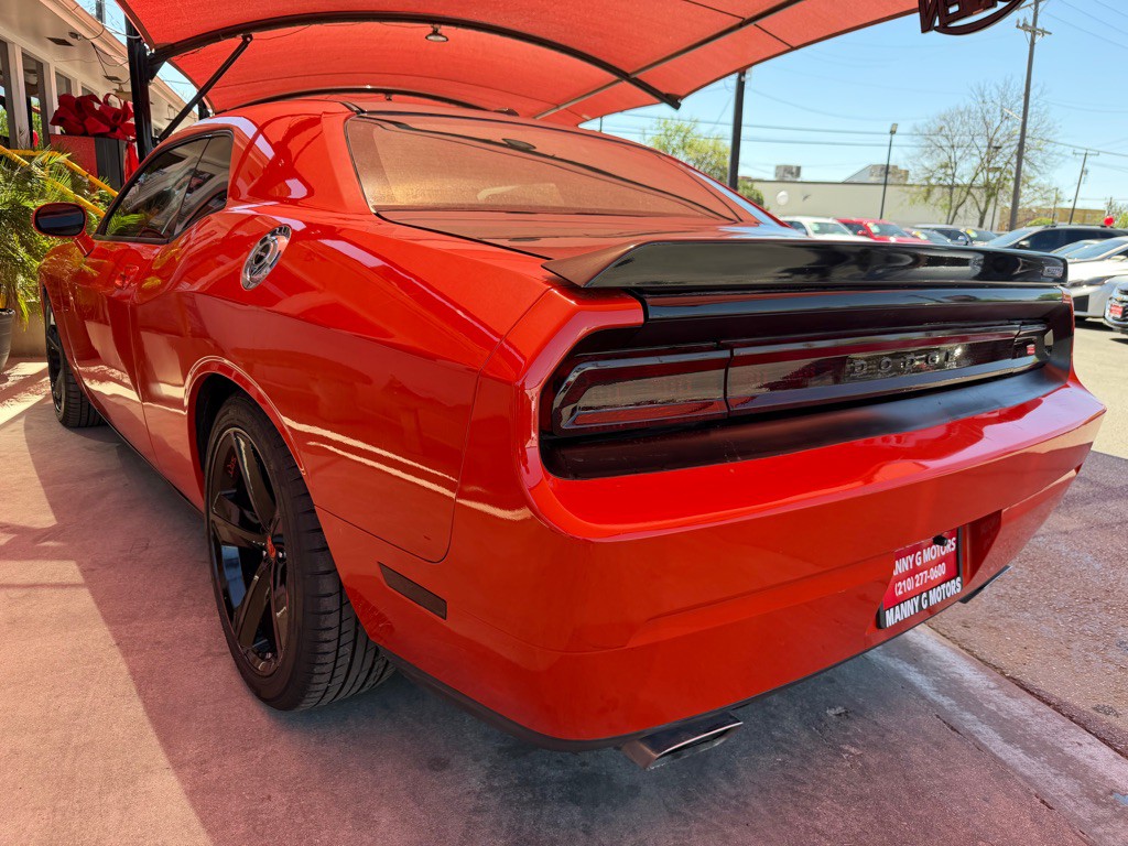2008 Dodge Challenger Image 26