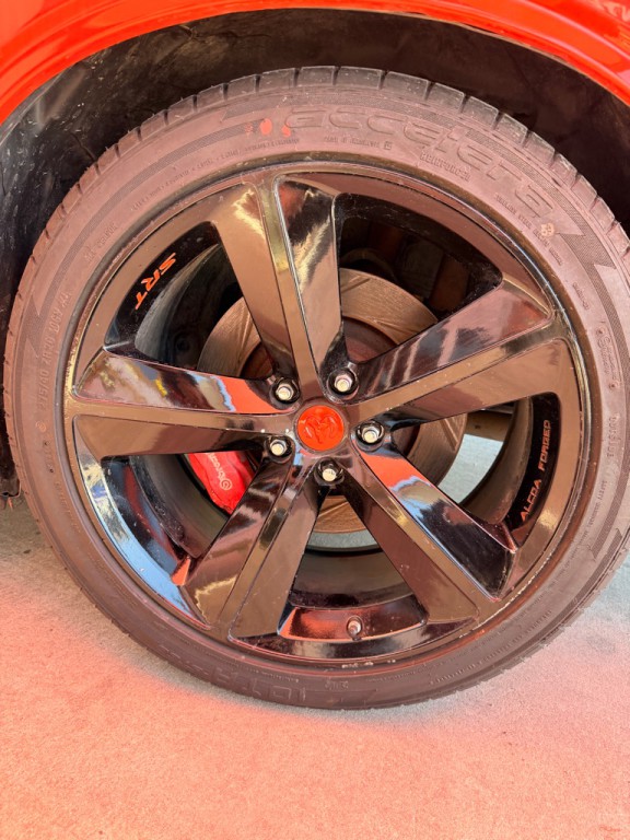 2008 Dodge Challenger Image 33