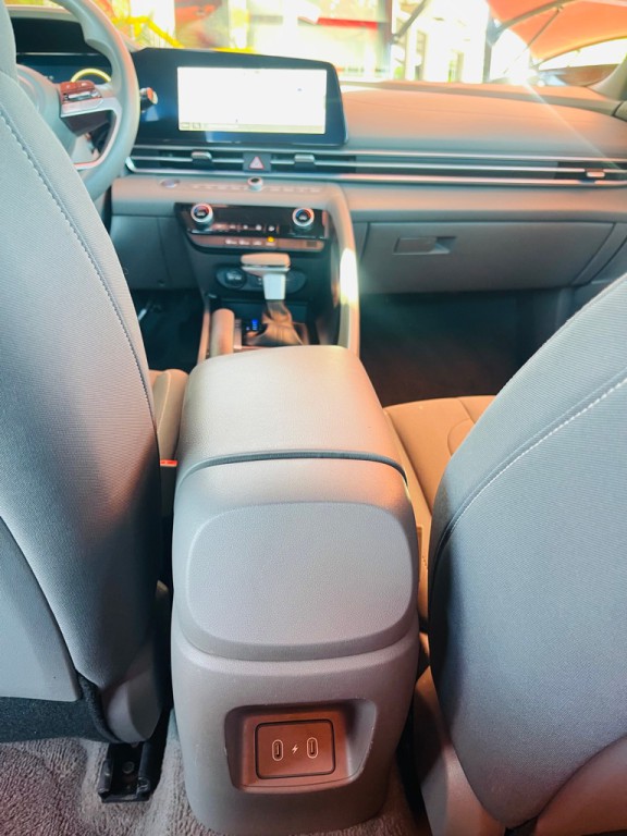 2024 Hyundai Elantra Image 10