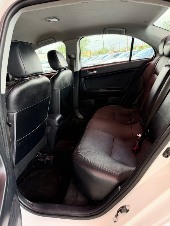 2016 Mitsubishi Lancer Image 5