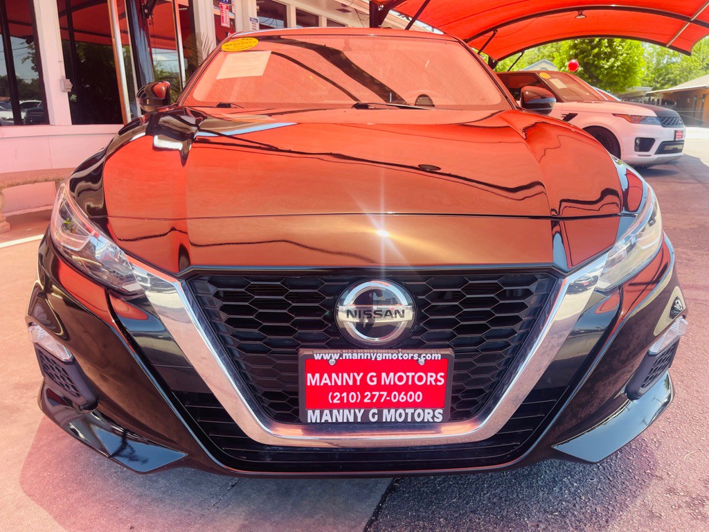 2020 Nissan Altima Image 2