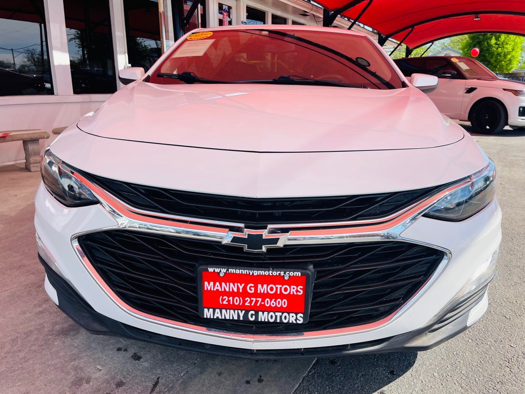 2020 Chevrolet Malibu Image 2