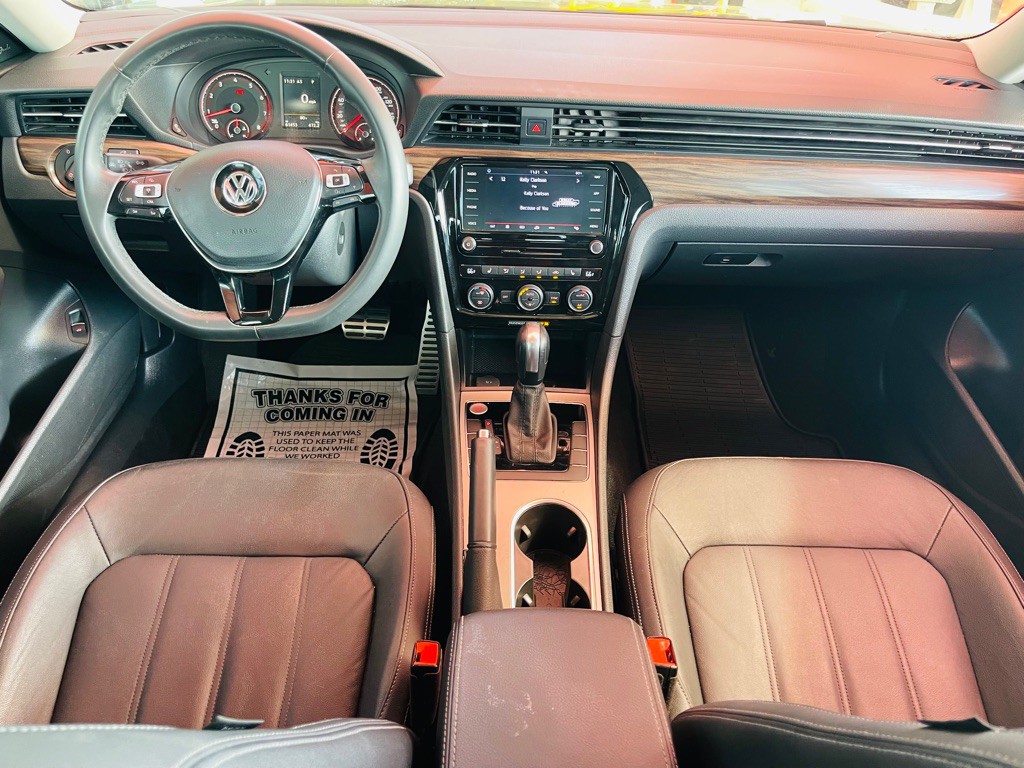 2022 Volkswagen Passat Image 7