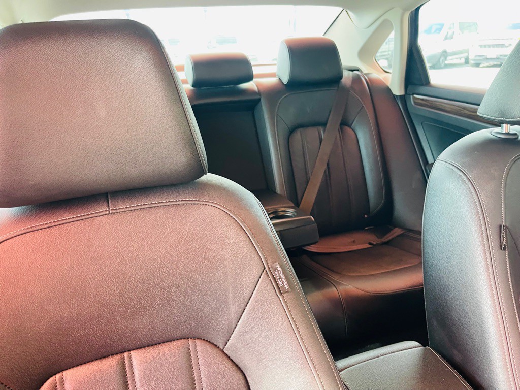 2022 Volkswagen Passat Image 21