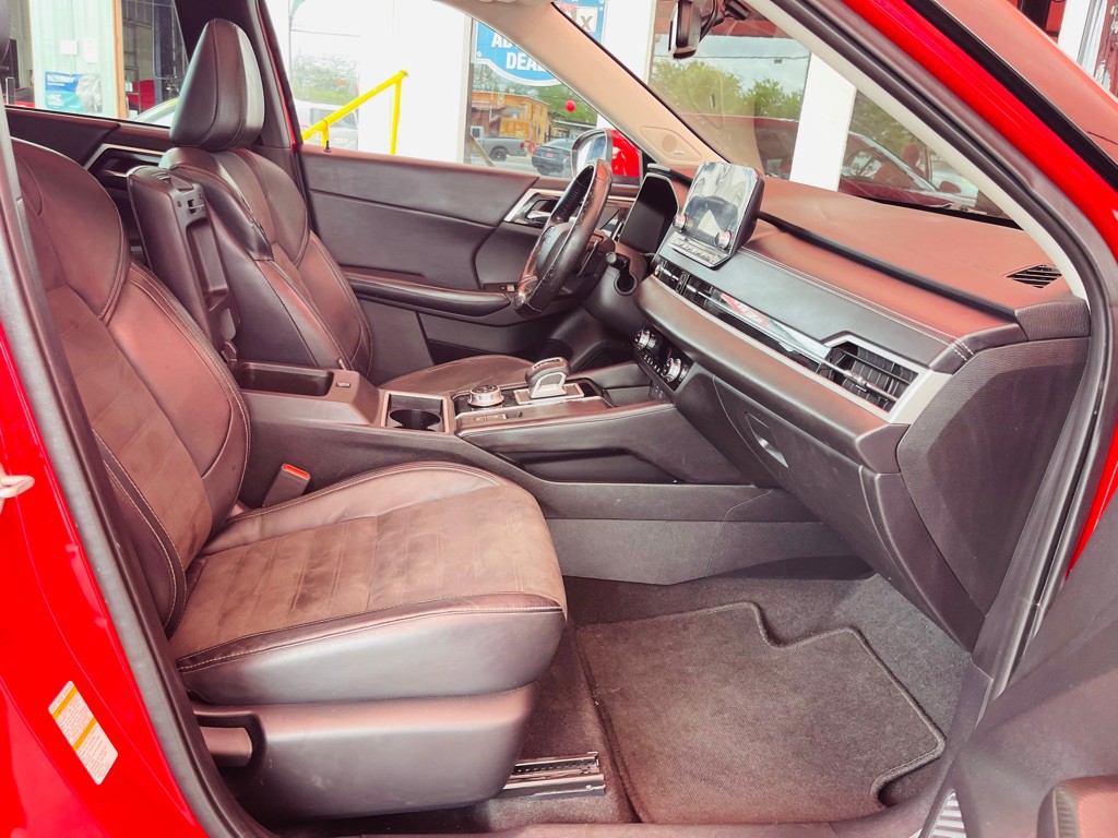 2022 Mitsubishi Outlander Image 19