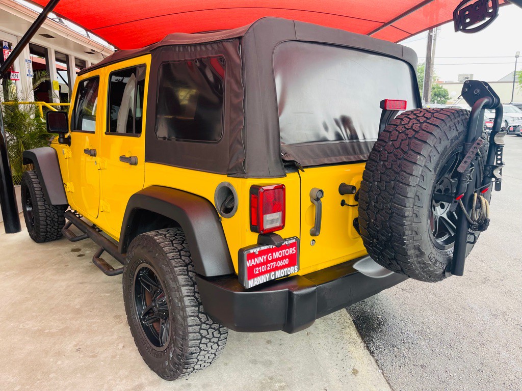 2015 Jeep Wrangler Unlimited Image 12