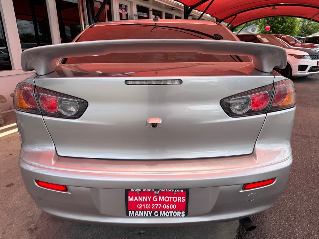 2017 Mitsubishi Lancer Image 10