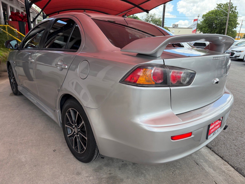 2017 Mitsubishi Lancer Image 12
