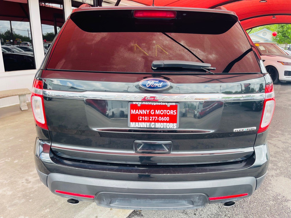 2015 Ford Explorer Image 11