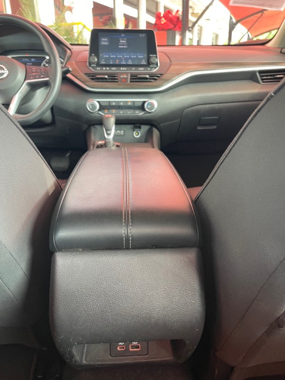 2025 Nissan Altima Image 11