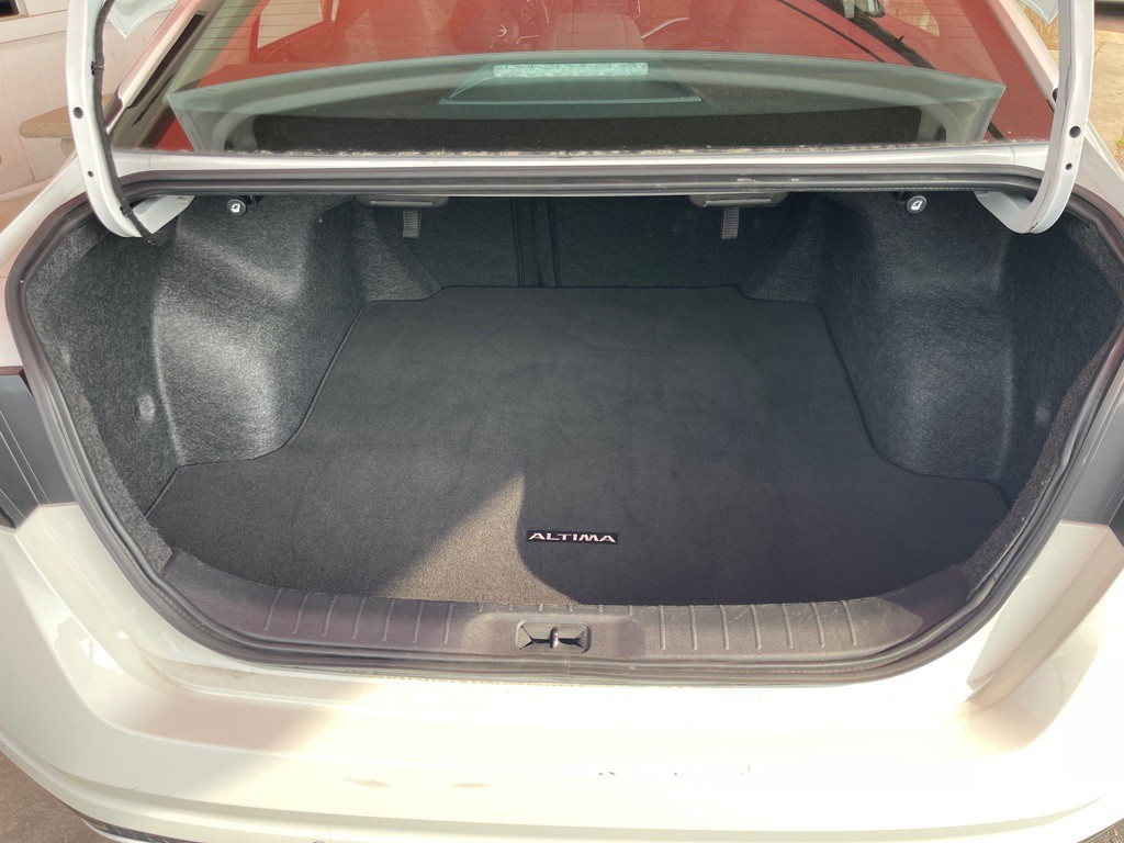 2025 Nissan Altima Image 14