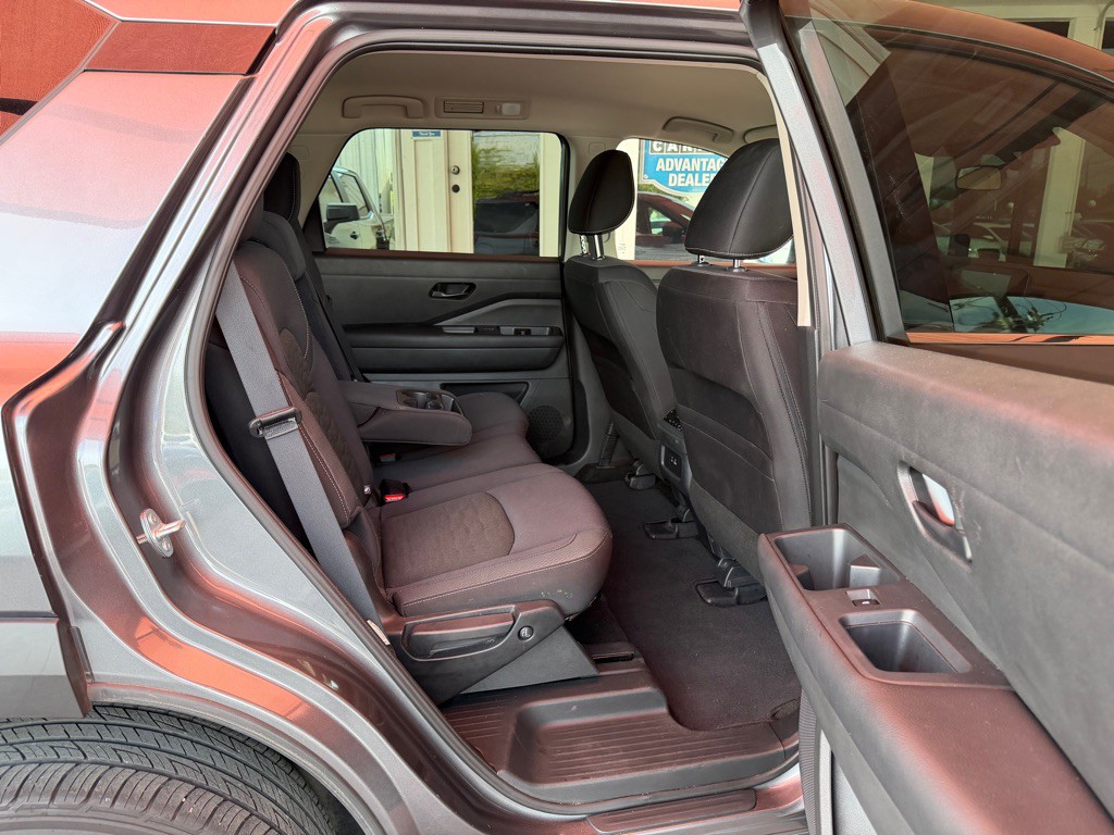 2025 Nissan Pathfinder Image 17