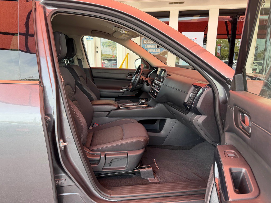 2025 Nissan Pathfinder Image 18