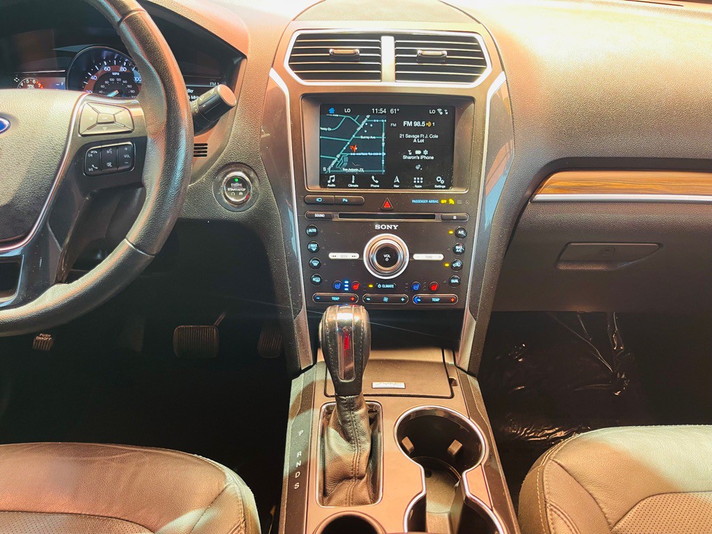 2018 Ford Explorer Image 8