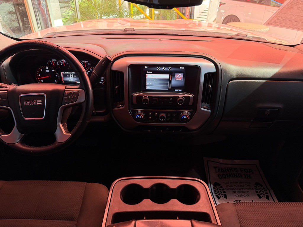 2015 GMC Sierra Image 9
