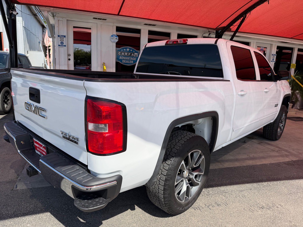 2015 GMC Sierra Image 18