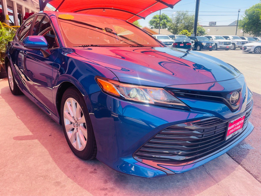 2020 Toyota Camry Image 1