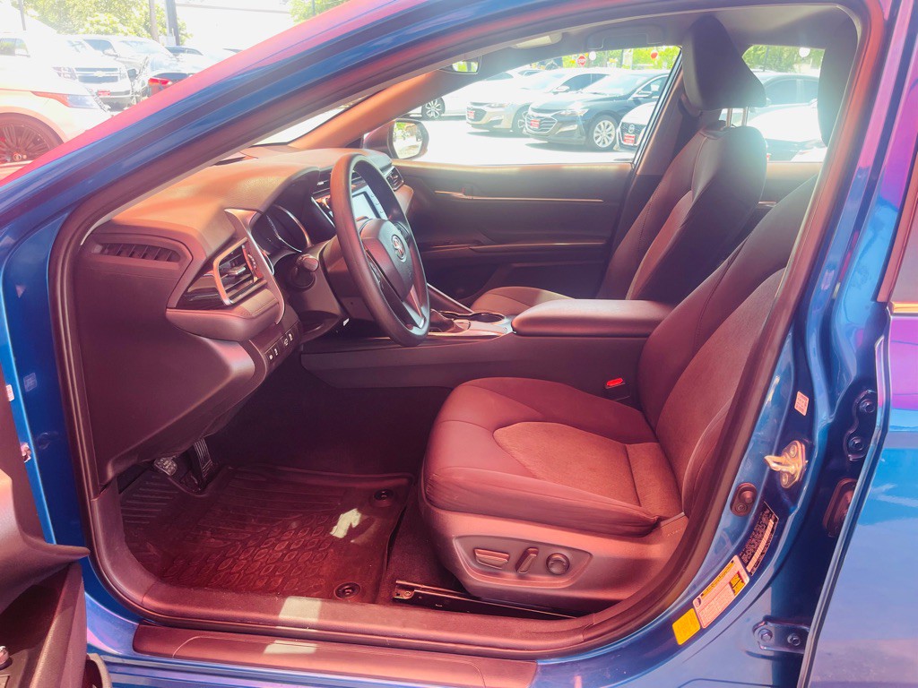 2020 Toyota Camry Image 4