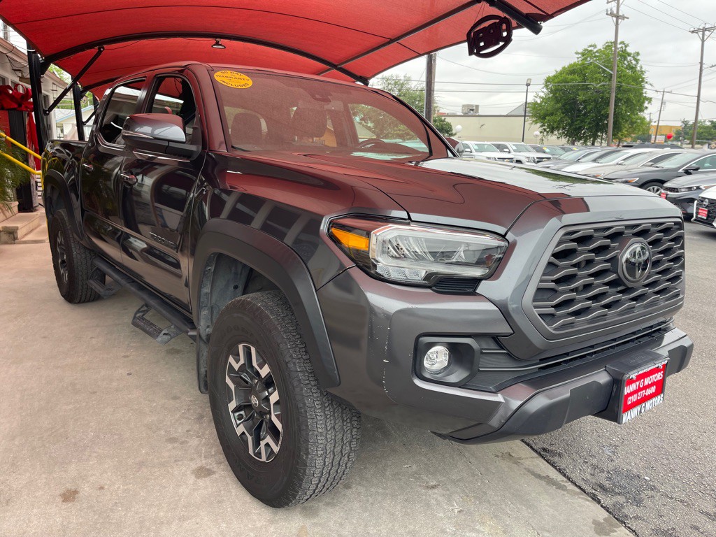 2021 Toyota Tacoma Image 1