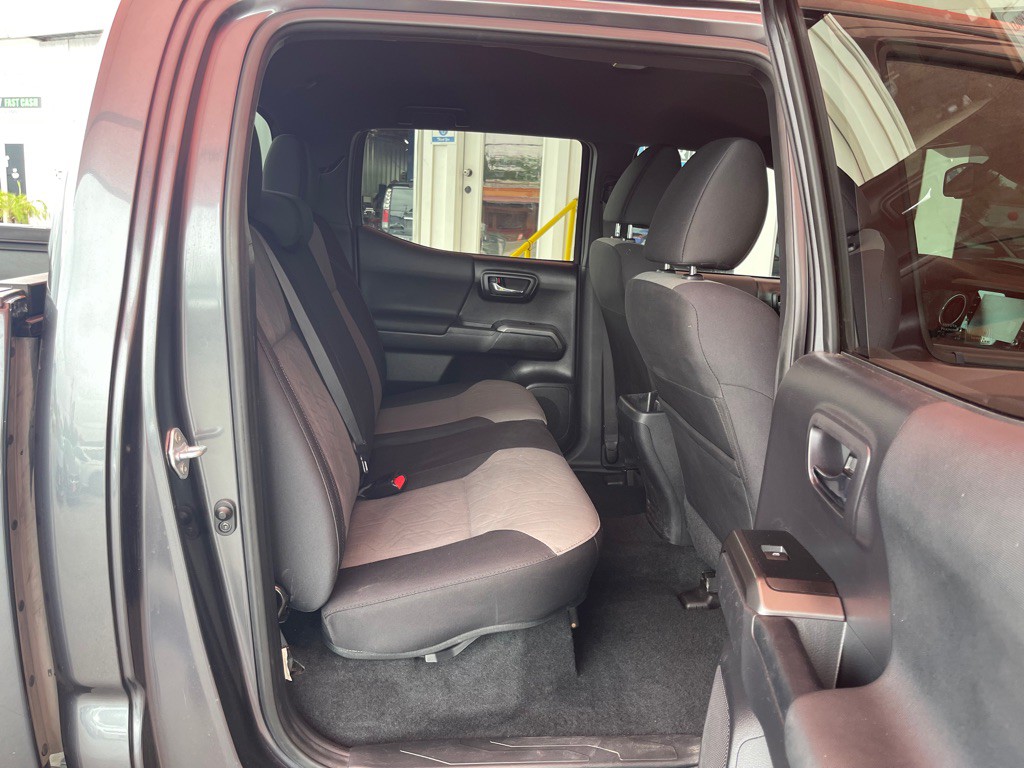 2021 Toyota Tacoma Image 14