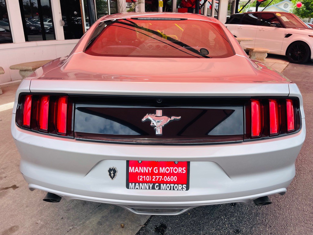 2015 Ford Mustang Image 11