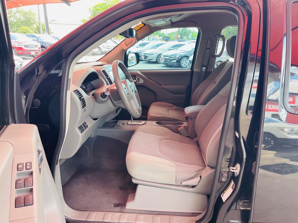 2021 Nissan Frontier Image 4
