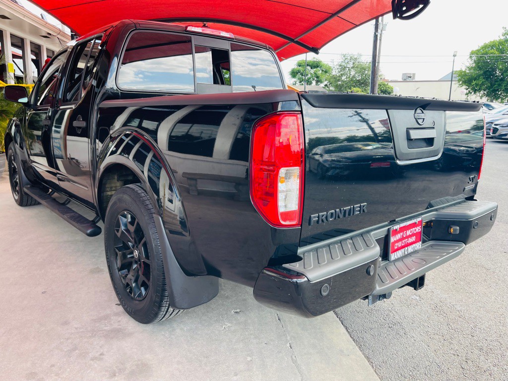 2021 Nissan Frontier Image 10