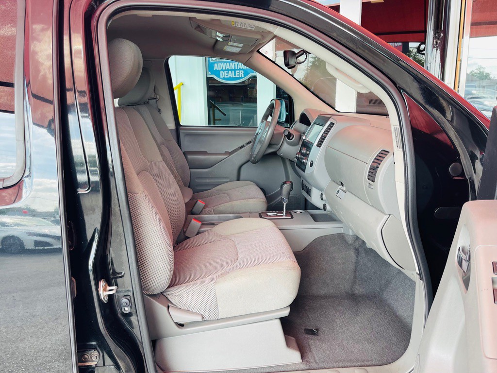 2021 Nissan Frontier Image 13