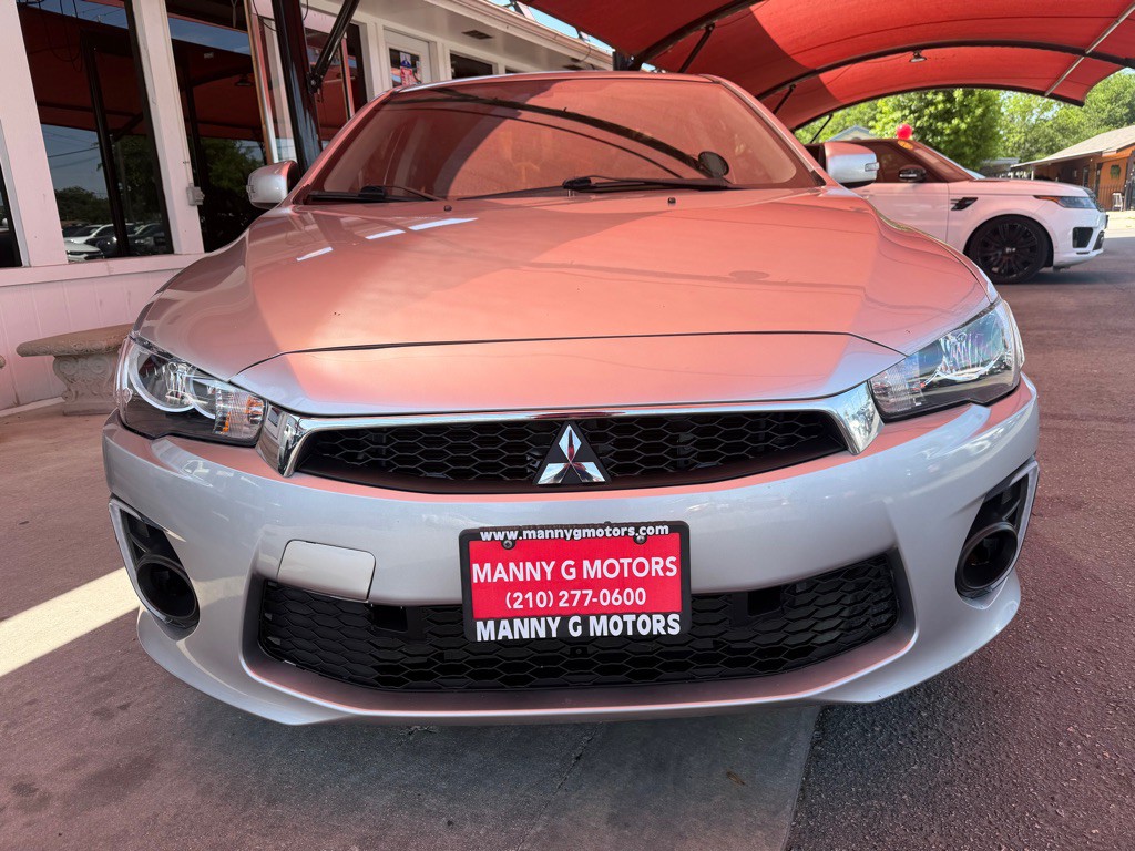 2017 Mitsubishi Lancer Image 2
