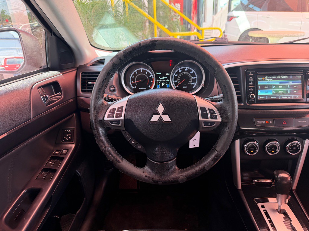 2017 Mitsubishi Lancer Image 10