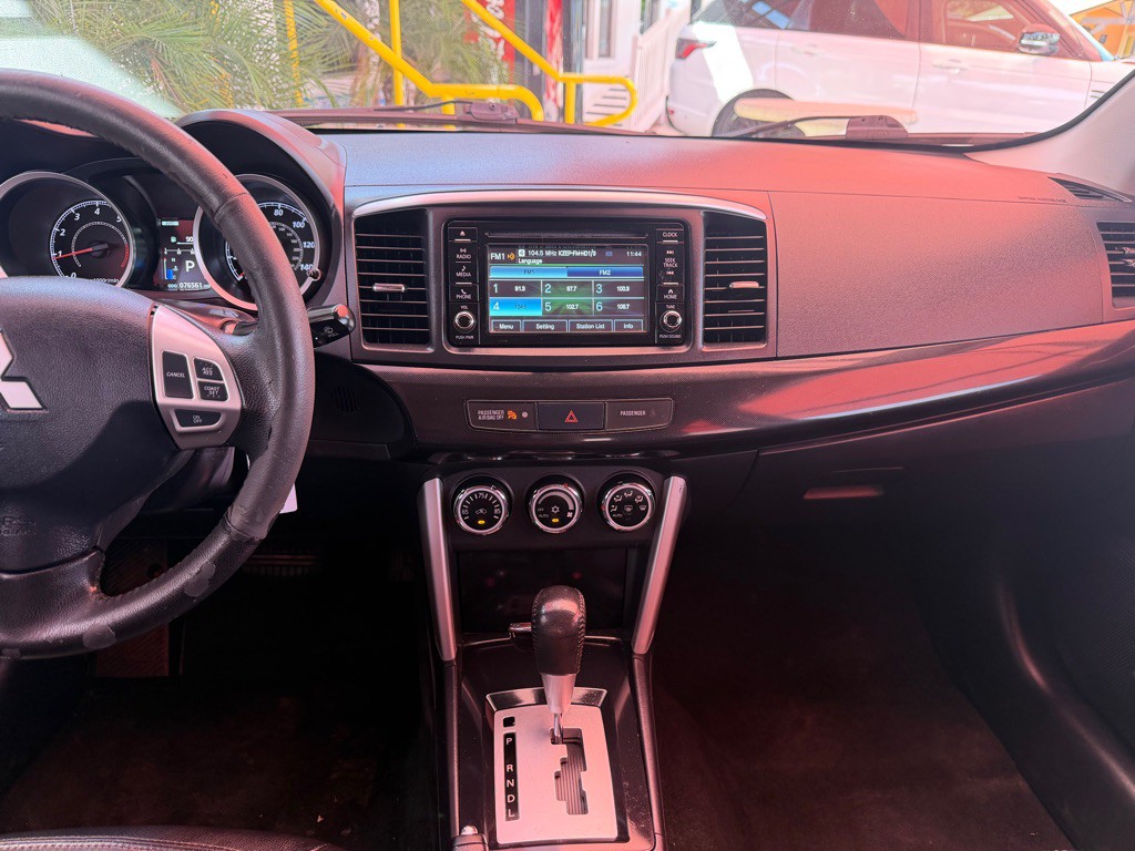 2017 Mitsubishi Lancer Image 11