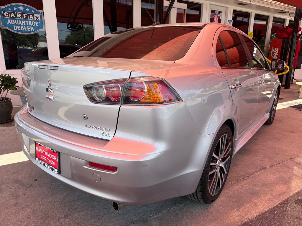 2017 Mitsubishi Lancer Image 18