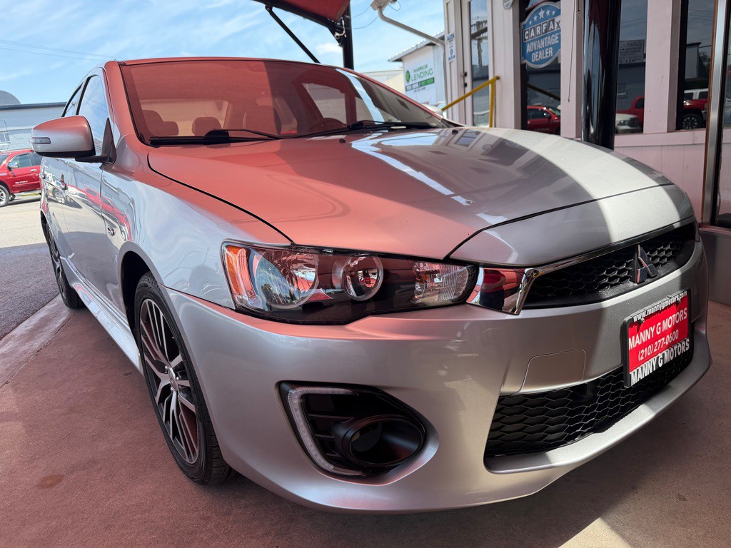 2017 Mitsubishi Lancer Image 21