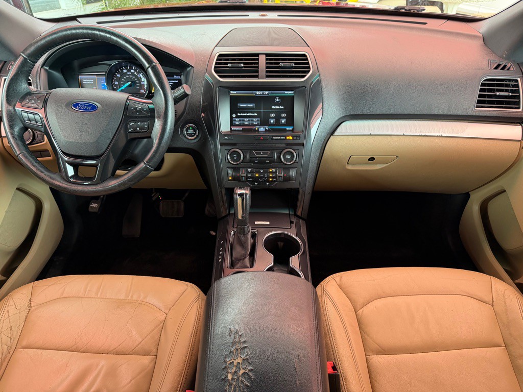 2016 Ford Explorer Image 7