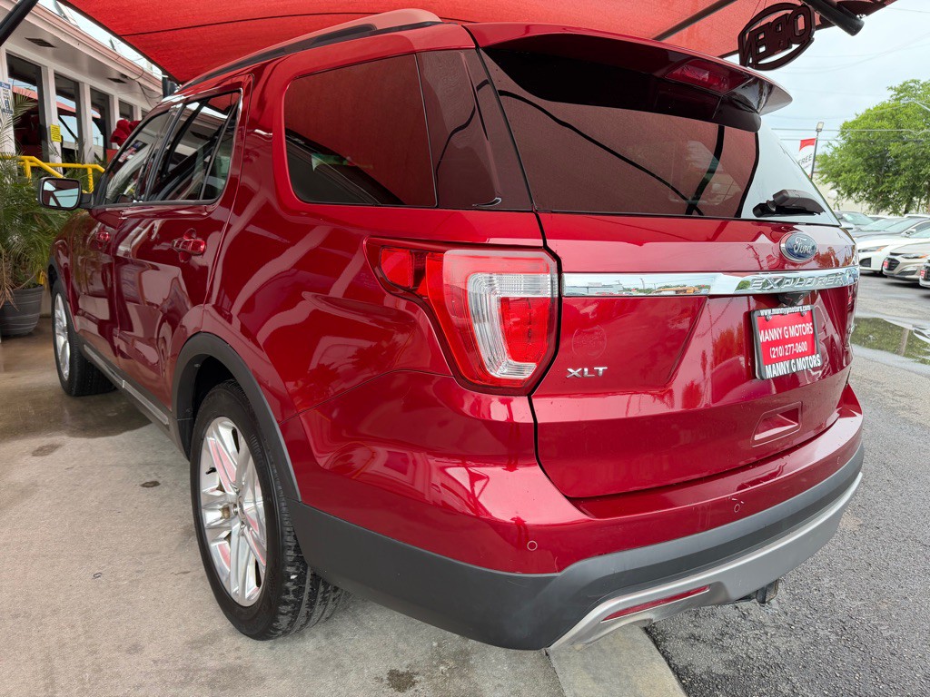 2016 Ford Explorer Image 13