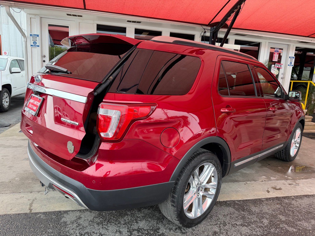 2016 Ford Explorer Image 19