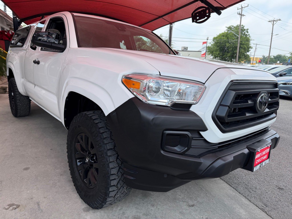 2022 Toyota Tacoma Image 1