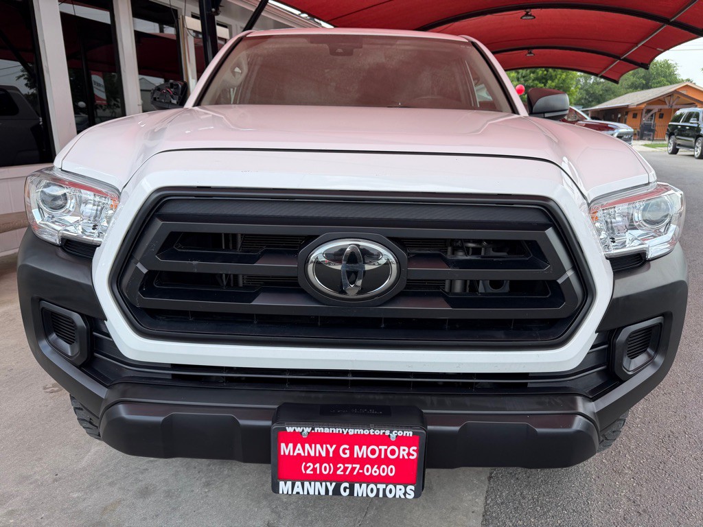 2022 Toyota Tacoma Image 2