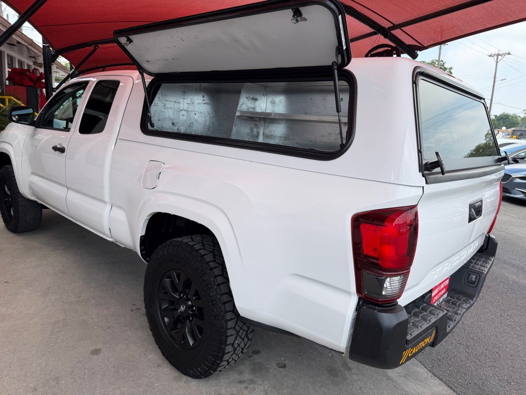 2022 Toyota Tacoma Image 14