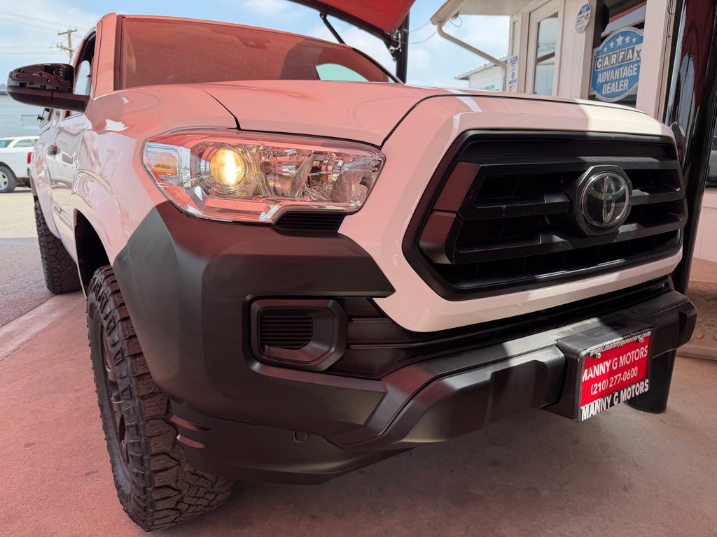 2022 Toyota Tacoma Image 19