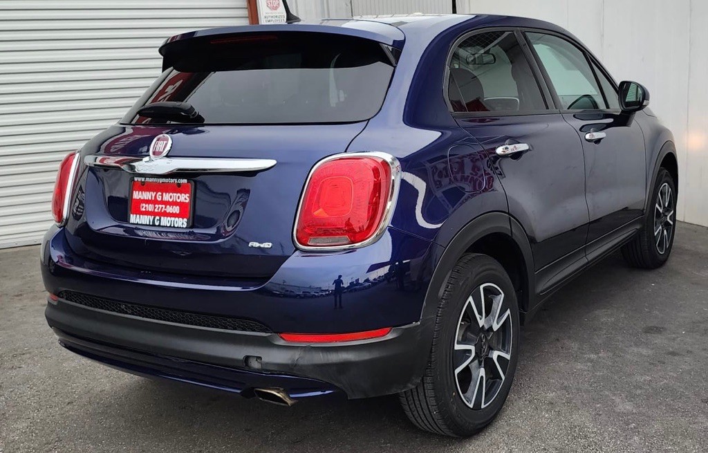 2016 FIAT 500 Image 12