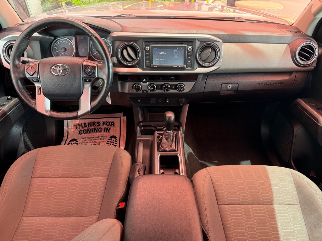2017 Toyota Tacoma Image 7